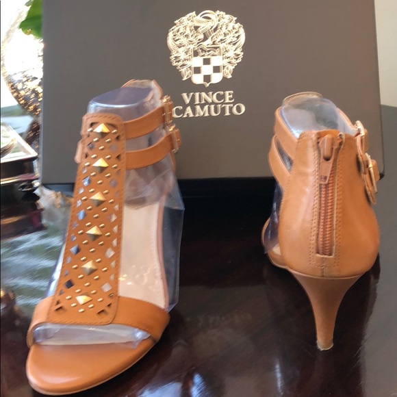 Vince Camuto tan leather kitten heel - Picture 3 of 8